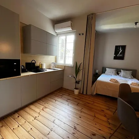 Murna Old Town Apartment *
