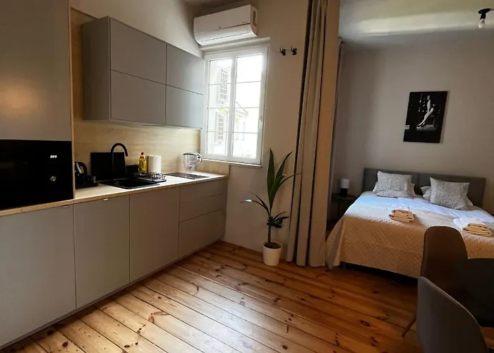 Murna Old Town Apartment *